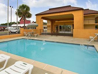 Days Inn By Wyndham Moss Point Pascagoula Екстериор снимка